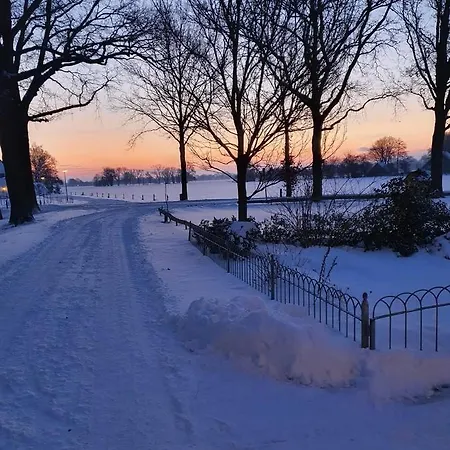De Varkensstal Semesterbostad *