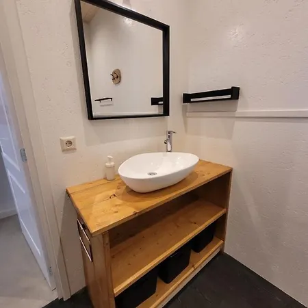 De Varkensstal *