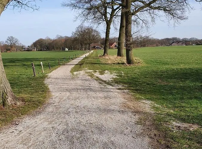 De Varkensstal بيت للعطل De Heurne