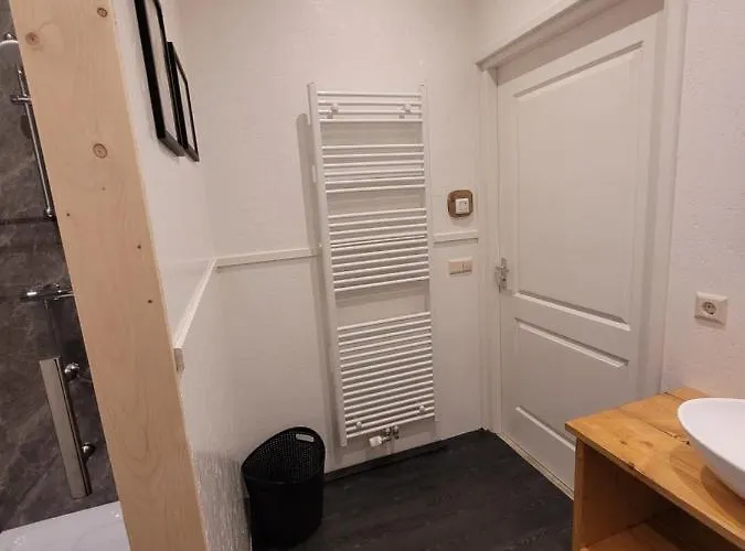 De Varkensstal Tatil Evi De Heurne