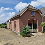 De Varkensstal *