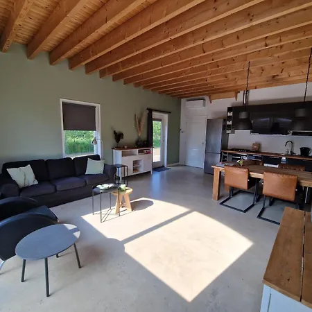 De Varkensstal Nyaraló